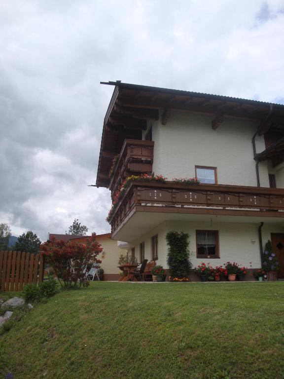Haus Zirmblick Apartment Saalbach-Hinterglemm Exterior photo
